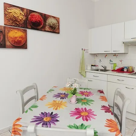 Апартаменты La Romantica Dante Five Stars House